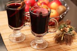 Membuat anggur non-alkohol di rumah: resep dan rekomendasi kami